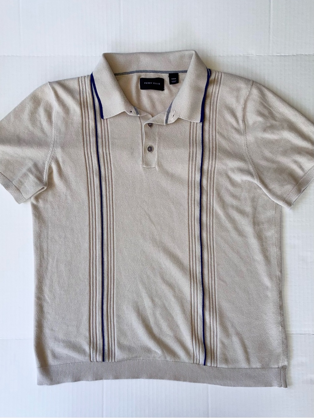 Perry Ellis Men’s Knit Short Sleeve Polo Shirt Size Medium Beige Blue Stripes